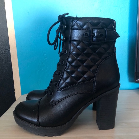 Guess Shoes - Guess Heeled Ankle Boots 6.5M - Worn Once